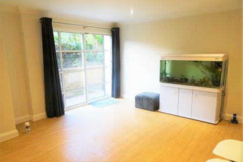 2 bedroom flat to rent, Chloe Court, Worple Road, Wimbledon, London