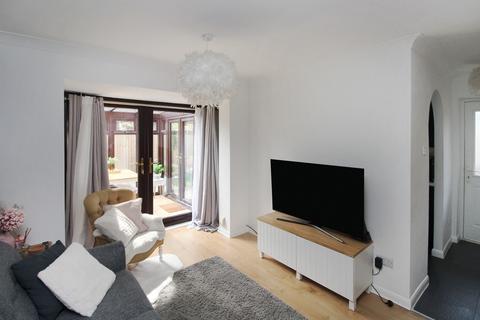 1 bedroom end of terrace house for sale, Ivanhoe Close, Crawley, West Sussex. RH11 7UF