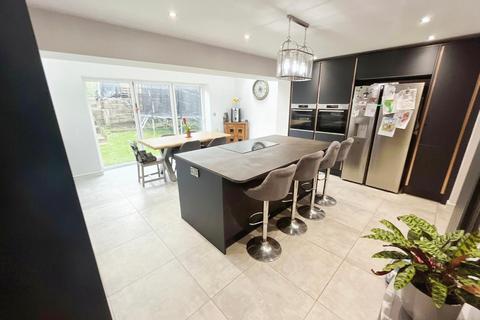 4 bedroom detached house for sale, Clifton Way, Brizlincote Valley, Burton-on-Trent, DE15