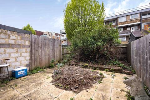 3 bedroom maisonette for sale, Broadhurst House, Joseph Street, Bow, London, E3