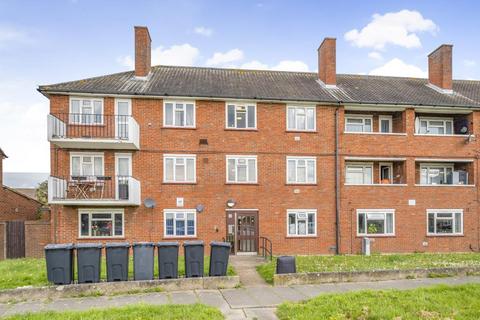 2 bedroom flat for sale, Heston,  Middlesex,  TW5
