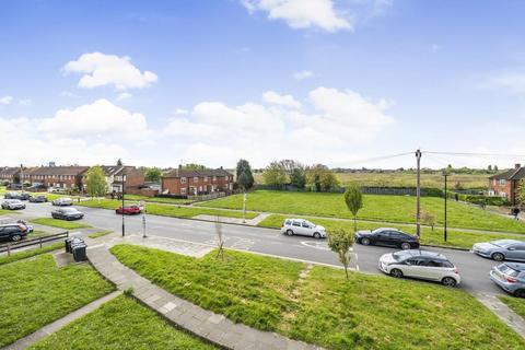 2 bedroom flat for sale, Heston,  Middlesex,  TW5