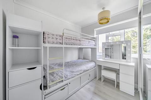 72 Brabazon Road, Hounslow, TW5 9LT