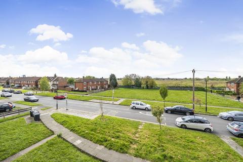 72 Brabazon Road, Hounslow, TW5 9LT