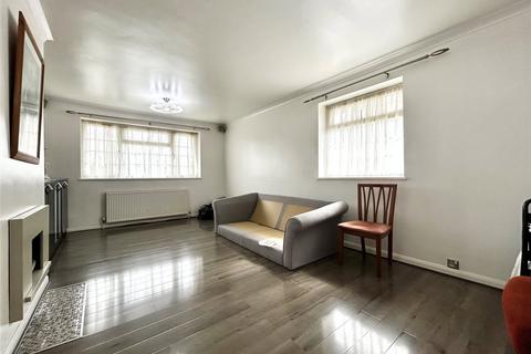 4 bedroom maisonette to rent, Reading Road, Winnersh, Wokingham, Berkshire, RG41