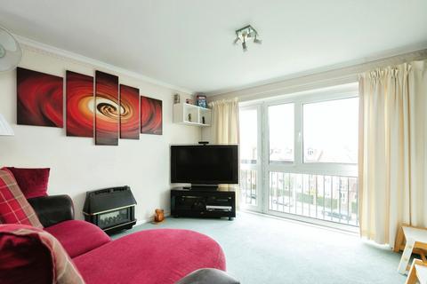 2 bedroom flat for sale, Buckhurst Road, Bexhill-on-Sea TN40