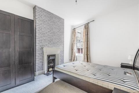 2 bedroom flat for sale, Tenham Avenue, Balham