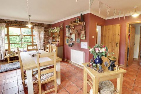 The Coppins Cedar Avenue, Alsager, Stoke-on-trent, ST7 2PQ