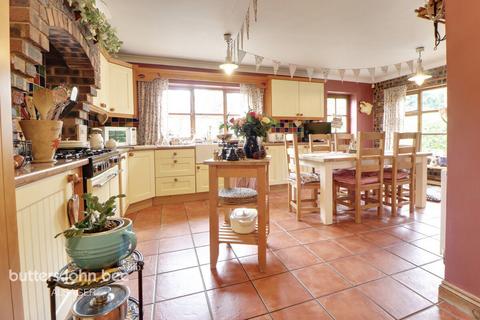 The Coppins Cedar Avenue, Alsager, Stoke-on-trent, ST7 2PQ
