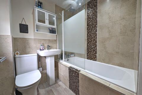 32 Cawthorne Close, Sheffield, S8 0NA