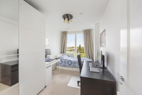 3 bedroom flat to rent, Lamington Heights, 8 Madeira Street, London