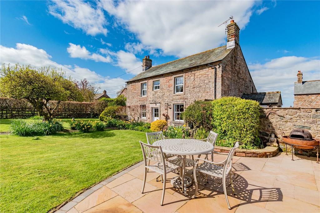 Hutton End, Penrith CA11 4 bed detached house for sale £599,000