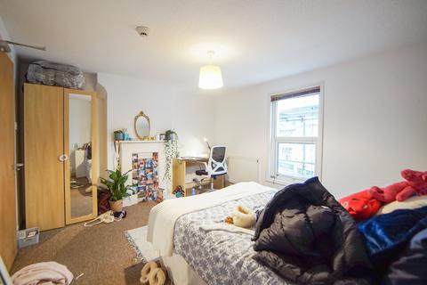 7 bedroom maisonette to rent, Redland, Bristol BS6