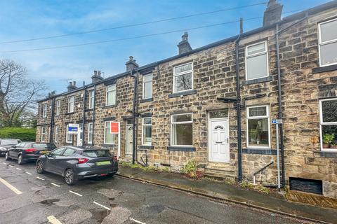 3 bedroom terraced house for sale, Clarence Road, Horsforth