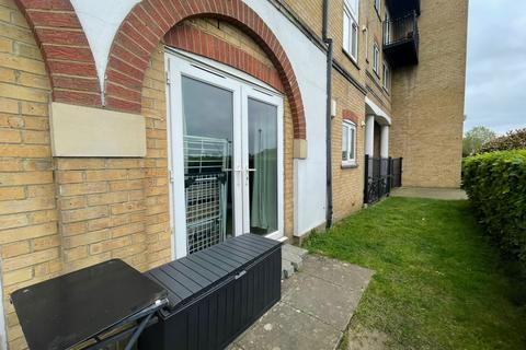 2 bedroom flat to rent, Ferguson Close, Isle of Dogs, London E14 3SJ