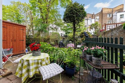 2 bedroom ground floor flat for sale, Russell Road London W14