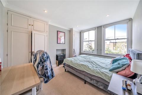 2 bedroom apartment for sale, Crockerton Road, London