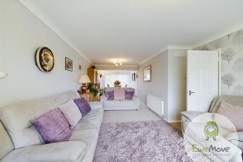 3 bedroom semi-detached house for sale, 3 Grovehurst Road, Kemsley, Sittingbourne