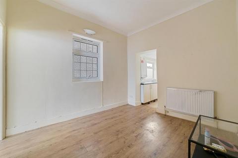 2 bedroom flat for sale, Norman Road, Leytonstone E11