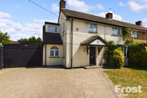 3 bedroom semi-detached house for sale, Colne Bank, Horton, Slough, Berkshire, SL3