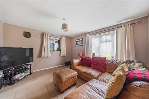 3 bedroom end of terrace house for sale, Tobruk Close, Andover