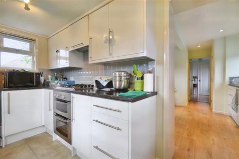 28 Castle Cross, Saffron Walden, CB10 2BY