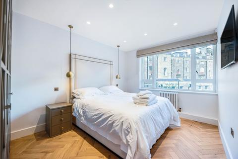 1 bedroom flat to rent, Park Crescent London W1B
