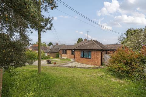 3 bedroom bungalow for sale, Burghfield Common, Reading RG7