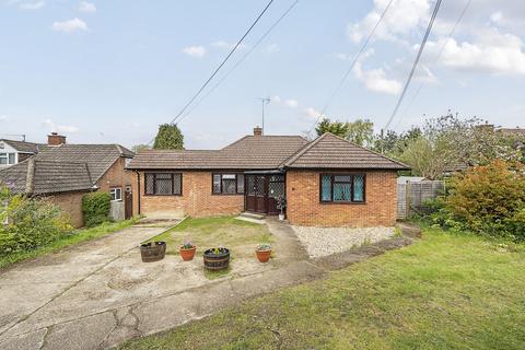 3 bedroom bungalow for sale, Clayhill Road, Reading RG7