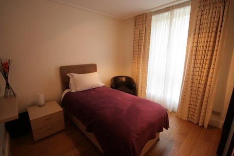 2 bedroom flat to rent, Balmoral Court, Queens Terrace NW8