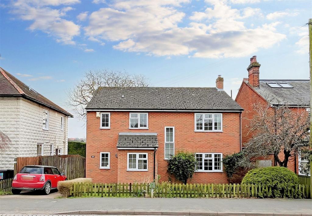 Ashdon Road, Saffron Walden 4 bed detached house for sale £595,000