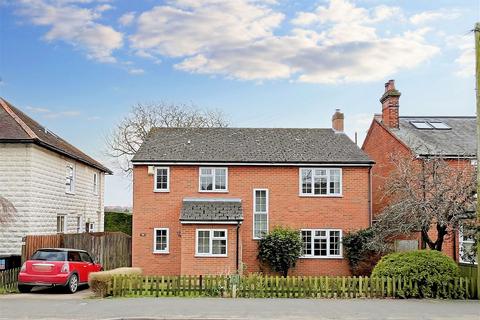 121 Ashdon Road, Saffron Walden, CB10 2AJ