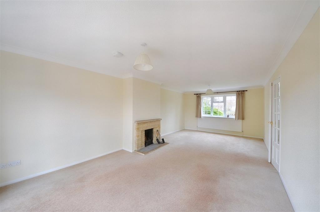 Ashdon Road, Saffron Walden 4 bed detached house for sale £595,000