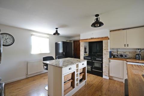 3 bedroom cottage for sale, Walden Road, Thaxted