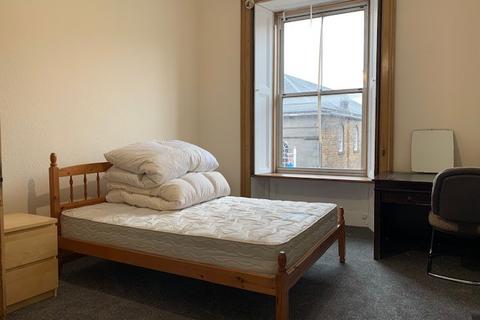 3 bedroom flat to rent, 5, South Clerk Street, Edinburgh, EH8 9NZ