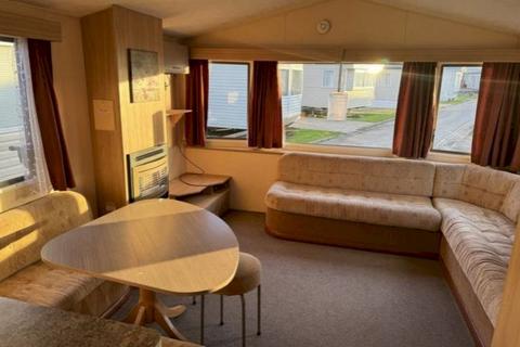 2 bedroom static caravan for sale, Felixstowe Beach, , Walton Avenue IP11