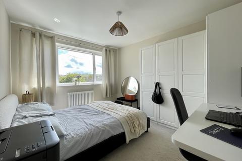 37 Crockwells Road, Exminster, Exeter, EX6 8DH