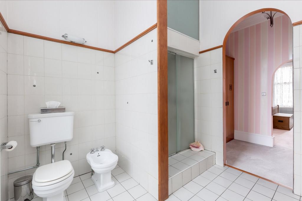 Ensuite