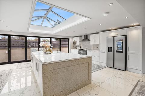 4 bedroom detached house for sale, North Hall Road, Ugley