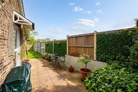 18 Bilberry End, Hadstock, Cambridge, CB21 4PE