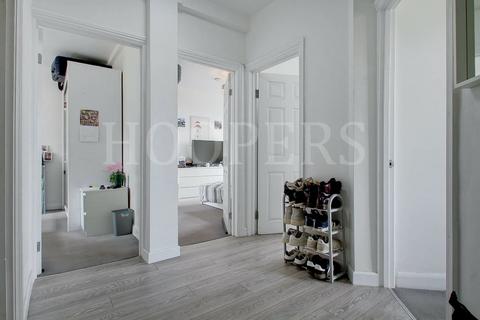 2 bedroom flat for sale, Neasden Lane, London, NW10