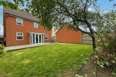 4 bedroom detached house for sale, Coleman Close, Crick, Northamptonshire, NN6 7GB