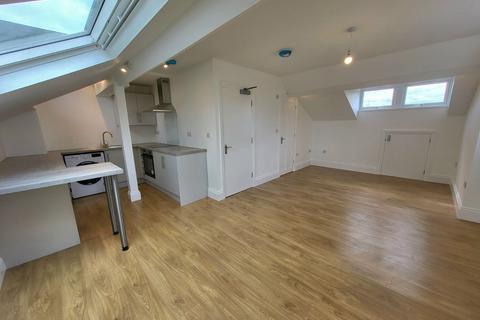 1 bedroom flat to rent, Greenbank Terrace, Heaton Norris, Stockport, SK4