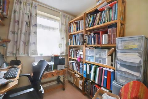 43 Ross Close, Saffron Walden, CB11 4AY