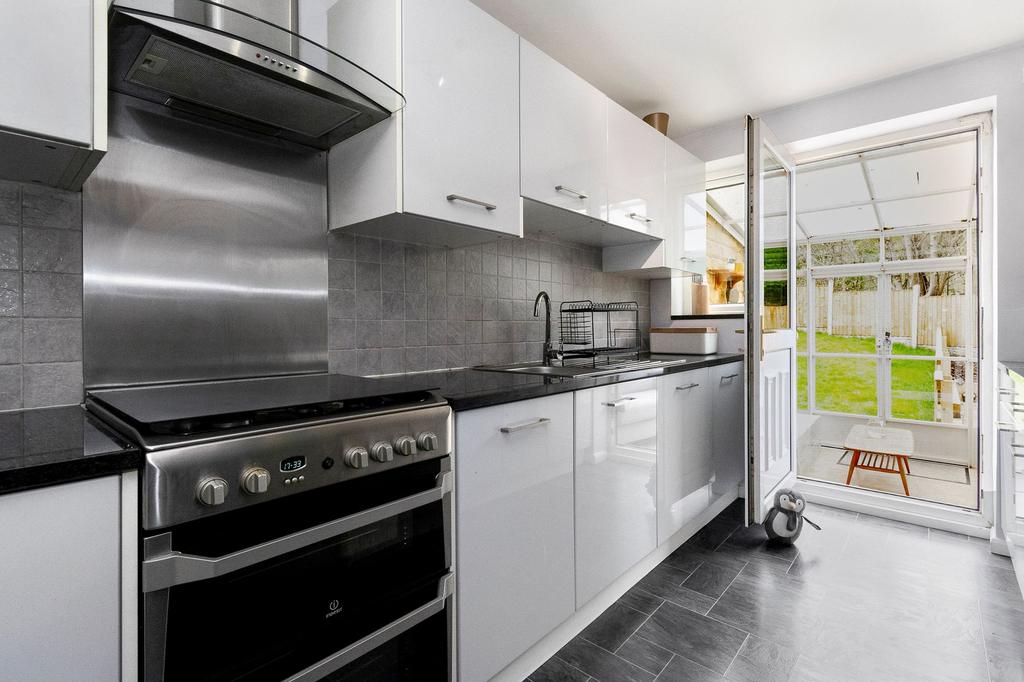 Kitchen 2