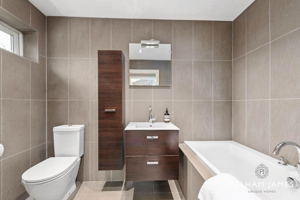 Principal En Suite, Isabella's Yard, Stamford