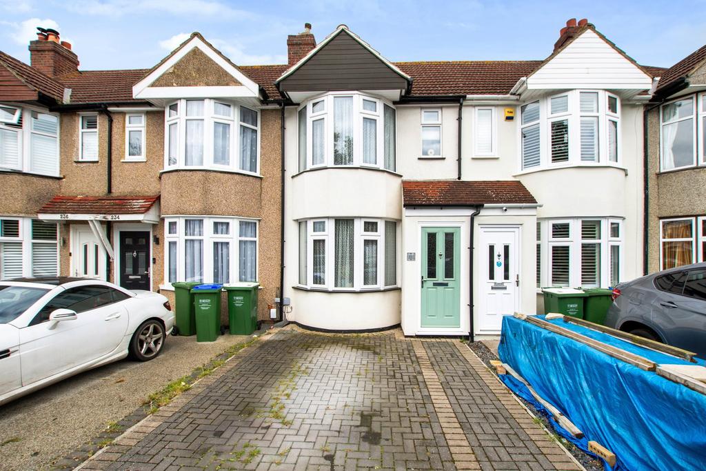 Burnt Oak Lane, Sidcup, DA15 2 bed property £400,000