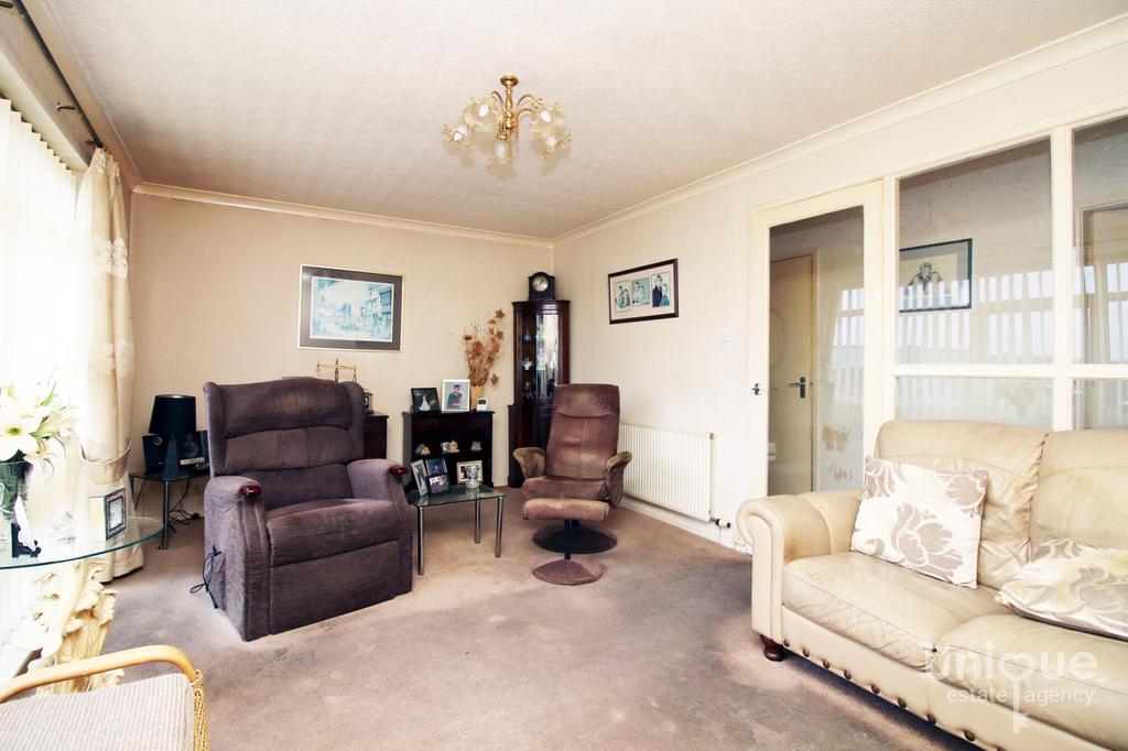 Lawsons Court, Lawsons Road... 2 bed apartment for sale £110,000