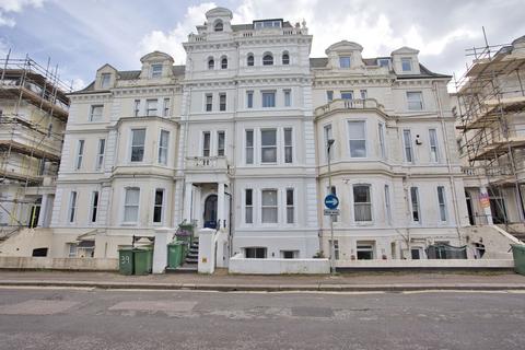 2 bedroom ground floor flat for sale, Augusta Gardens, Folkestone, CT20