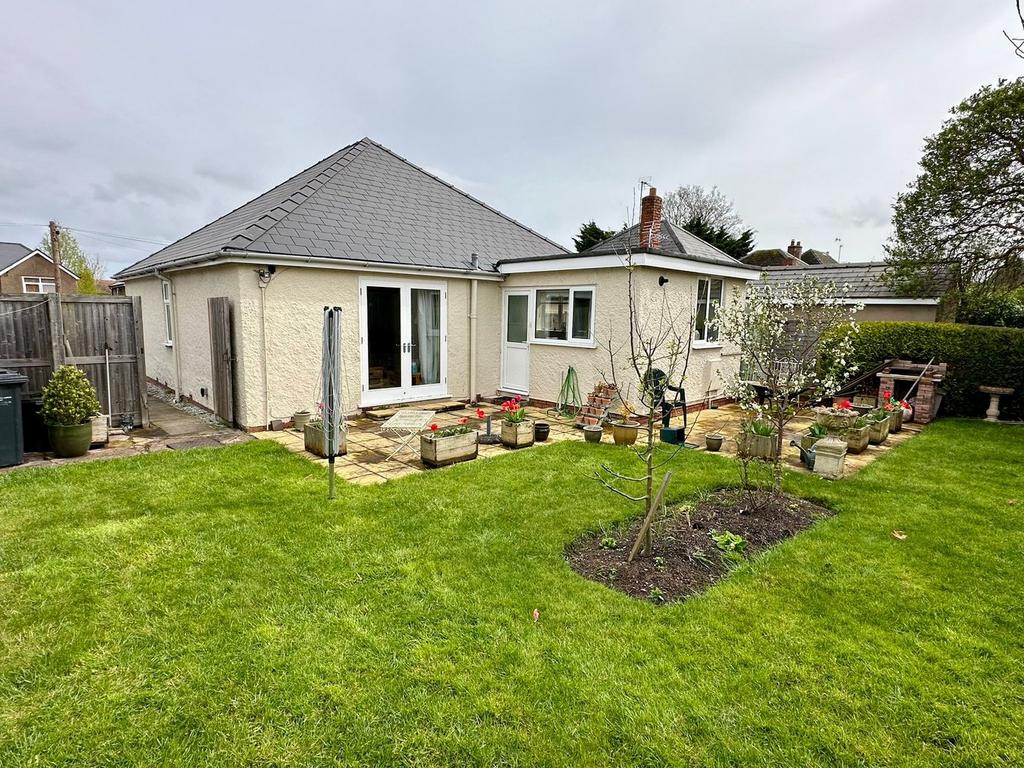 Walnut Tree Avenue, Hereford, HR2 3 bed bungalow for sale £318,500